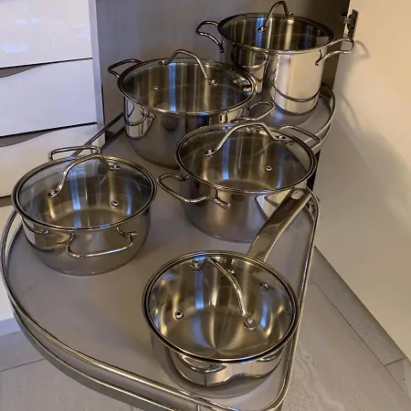 Ah Luxury Bastova 10 شقة *