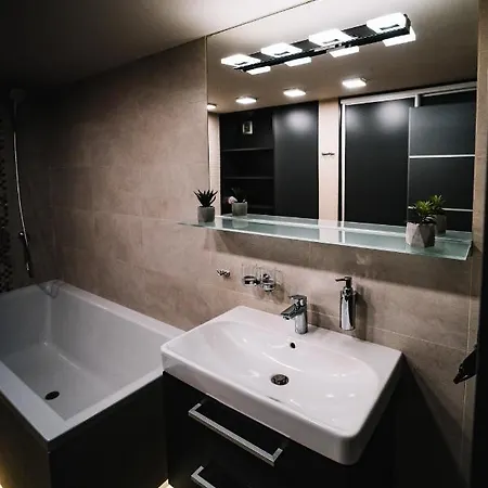 Ah Luxury Bastova 10, Sauna * Košice