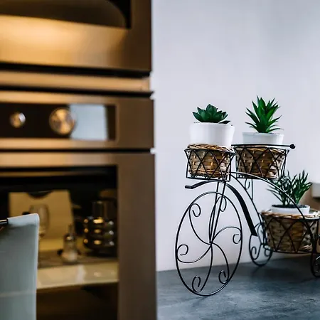 Ah Luxury Bastova 10 Apartament