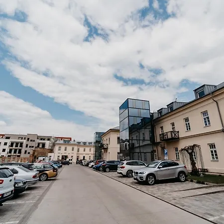 Ah Luxury Bastova 10 Apartman *