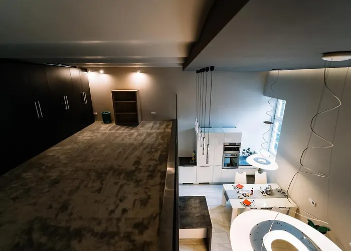 Ah Luxury Baštová 10