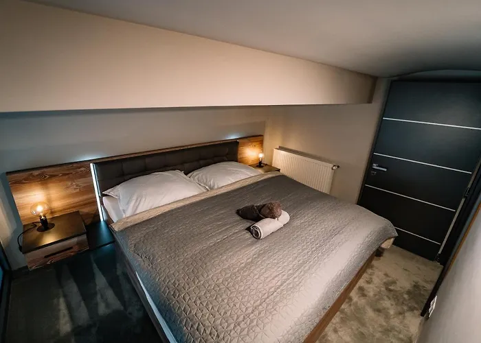 Ah Luxury Bastova 10 Apartman *